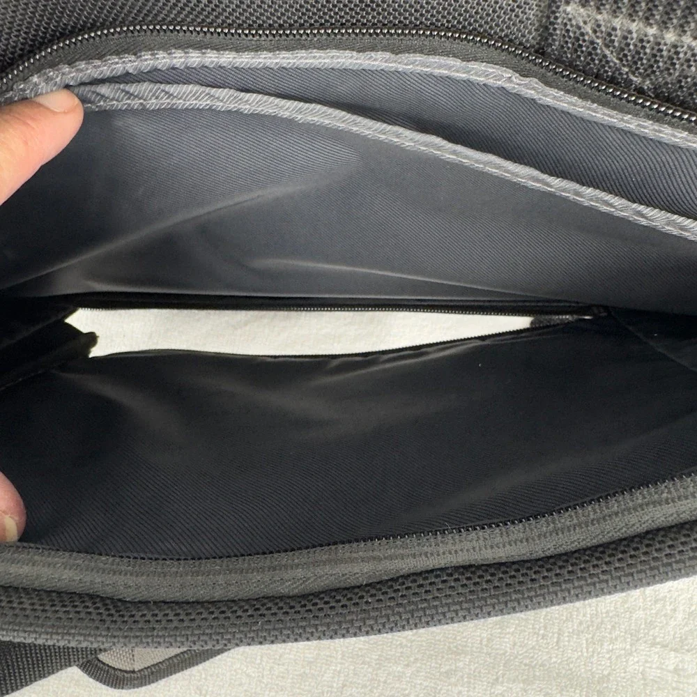 Briggs & Riley Black Ballistic Nylon Laptop Briefcase Messenger Bag EUC